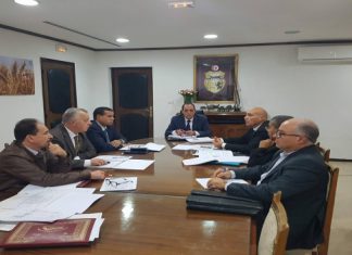 جلسة عمل للنظر في وضعية وكالة المعدات لتسوية الأراضي الفلاحية