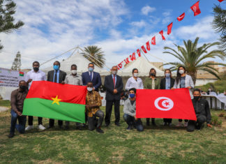 وزيرة الفلاحة تشرف على حفـــل تخــرج متكونين بوركينيين بالمركز القطاعي للتكوين المهني الفلاحي في زراعة الخضروات البدرية بشط مريم