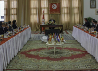 جلسة عمل حول الإرشاد الفلاحي مع الشركاء الفنيين والماليين