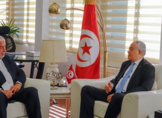 جلسة عمل مع رئيس الاتّحاد التونسي للفلاحة والصّيد البحري