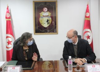 جلسة عمل مشتركة بين وزارة الفلاحة ووزارة الصناعة : استئناف تّزويد الأمونيتر من قبلاط وقابس بالوتيرة العاديّة لتأمين حاجيات الموسم الفلاحي