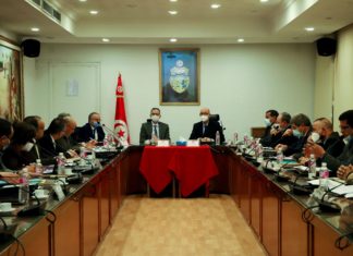 جلسة عمل مشتركة بين وزارتي الفلاحة وأملاك الدّولة حول وضعيّة الأراضي الدّوليّة بولاية سليانة