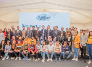 امضاء اتفاقية شراكة وعقود انتداب لدفعة أولى من خريجي مركز التكوين المهني الفلاحي بالعالية وإسناد اشعارات تمويل إحداثات جديدة بقيمة 611 ألف دينار