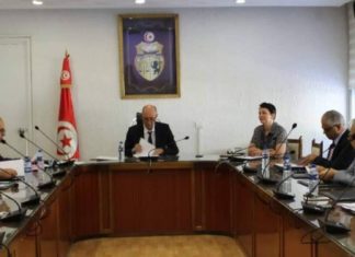 جلسة عمل مع أصحاب مؤسسات تكييف وتصدير التمور