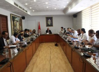 جلسة عمل حول تمويل موسم الزراعات الكبرى