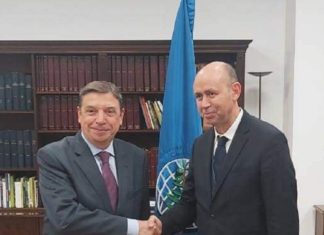 لقاء وزير الفلاحة بنظيره الاسباني في مدريد