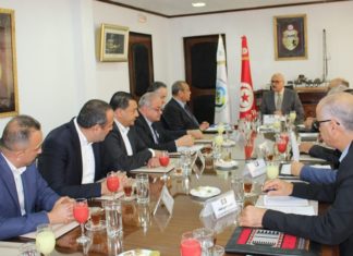 جلسة عمل مع الاتحاد التونسي للصناعة والتجارة والصناعات التقليدية حول الأعلاف