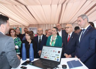 اليوم الوطني للاقتصاد في الماء: وزير الفلاحة يدعو كل المتدخلين الى الانخراط في خطة ترشيد استهلاك الماء في ظل تواصل الشح المائي