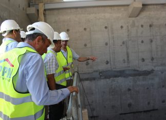 وزير الفلاحة يؤدي زيارة ميدانية غير معلنة لمحطة تحلية المياه بسوسة