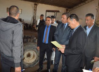 خلال زيارة غير معلنة الى المركب الفلاحي “الطويلة” بولاية سيدي بوزيد : وزير الفلاحة يتّخذ عدد من الإجراءات للنهوض بانتاجية المركّب