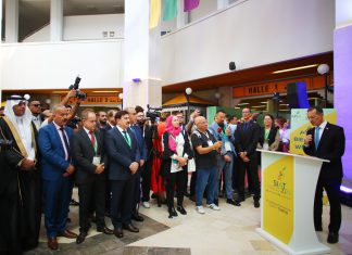 السيد عز الدين بن الشيخ وزير الفلاحة و الموارد المائية و الصيد البحري يفتتح الصالون الدولي للاستثمار الفلاحي والتكنولوجيا “سيات 2024”