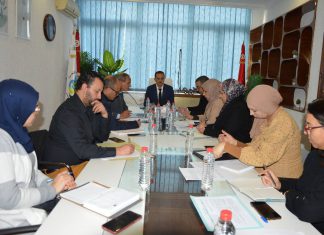 جلسة عمل حول وضع آليات لتفعيل القرارات المنبثقة عن المجلس الوزاري المنعقد حول قطاع الصّيد البحري