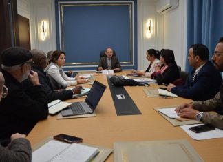 جلسة عمل مع ثلّة من الخبراء الدّوليين لهيئة مكافحة الجراد الصّحراوي بالمنطقة الغربيّة