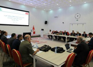 جلسة عمل لمتابعة الحملة الوطنية لمكافحة الجراد الصّحراوي بالجنوب التّونسي