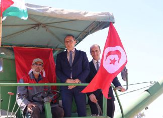 سليانة: السيد رئيس ديوان وزير الفلاحة والموارد المائية والصيد البحري يشرف على انطلاق موسم الحصاد والتجميع بالجهة